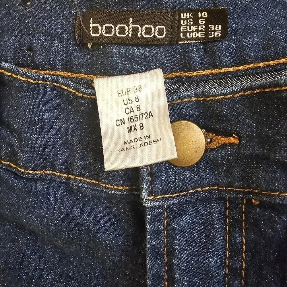 NWOT Boohoo dark wash skinny jeans size 6